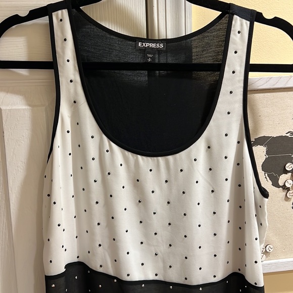 Express Women’s Size Small Black and White Blouse - Picture 3 of 5